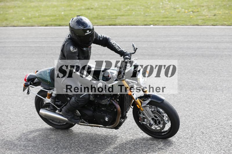 Archiv-2025/10 23.04.2025 Cornu Master School ADR/gruen-vert/23